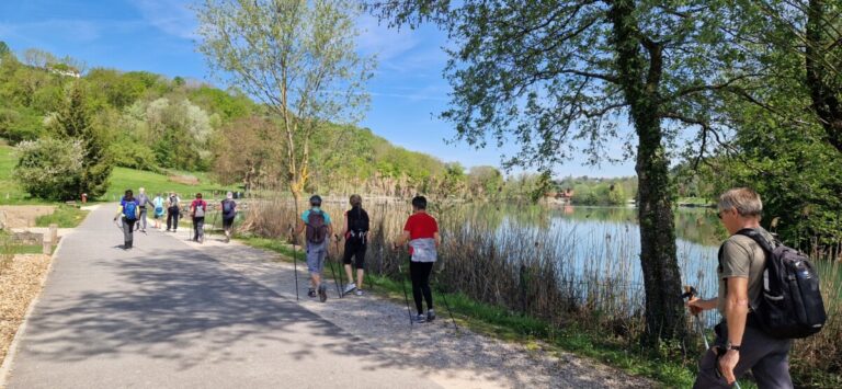 Le Lac de La Balme de Sillingy – Bâtons Dynamiques