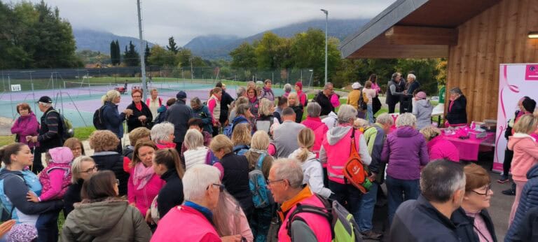 Marche en Filliere, rassemblement féminin, prévention santé et activités sportives.